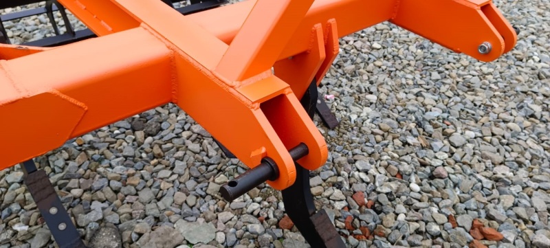 Плуг чизельный ПЧН 1,6 с планчатым катком купить в Грозном – «БДН-АгроКубань», 5