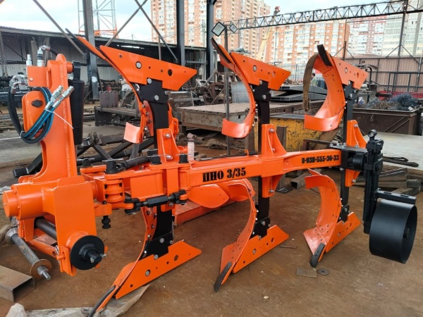 Плуг навесной оборотный 3/35 купить в Грозном – «БДН-АгроКубань», 2