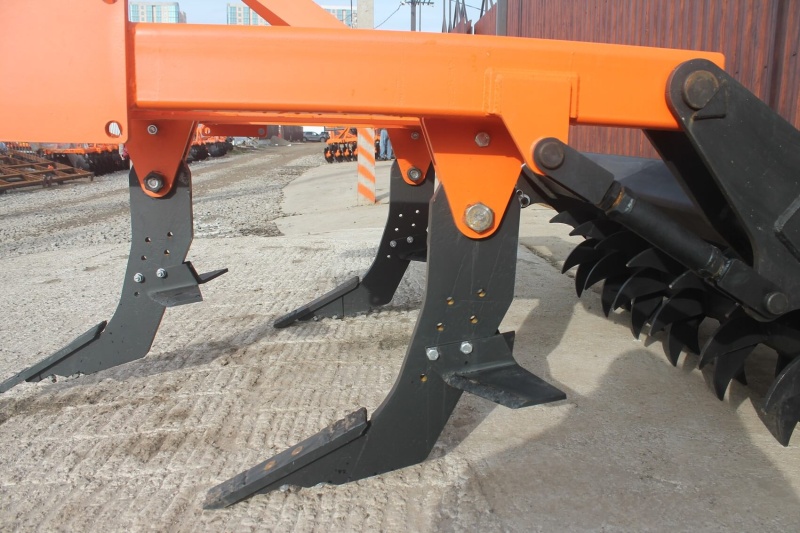 Плуг чизельный ПЧН-1,6 с зубчатым катком купить в Грозном – «БДН-АгроКубань», 11