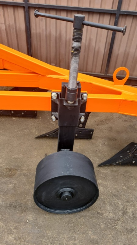 Плуг отвальный ПЛН 3-35 (3 корпуса) купить в Грозном – «БДН-АгроКубань», 4