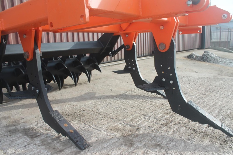 Плуг чизельный ПЧН-1,6 с зубчатым катком купить в Грозном – «БДН-АгроКубань», 12