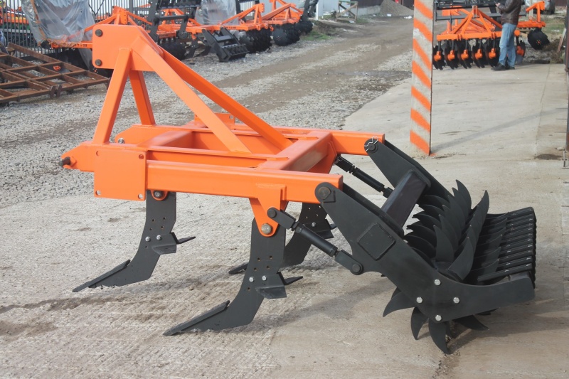 Плуг чизельный ПЧН-1,6 с зубчатым катком купить в Грозном – «БДН-АгроКубань», 4